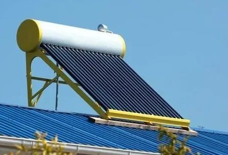 小孔雀太阳能热水器清洗教程？太阳能热水器不加热怎么回事？太阳能热水器控制面板说明书